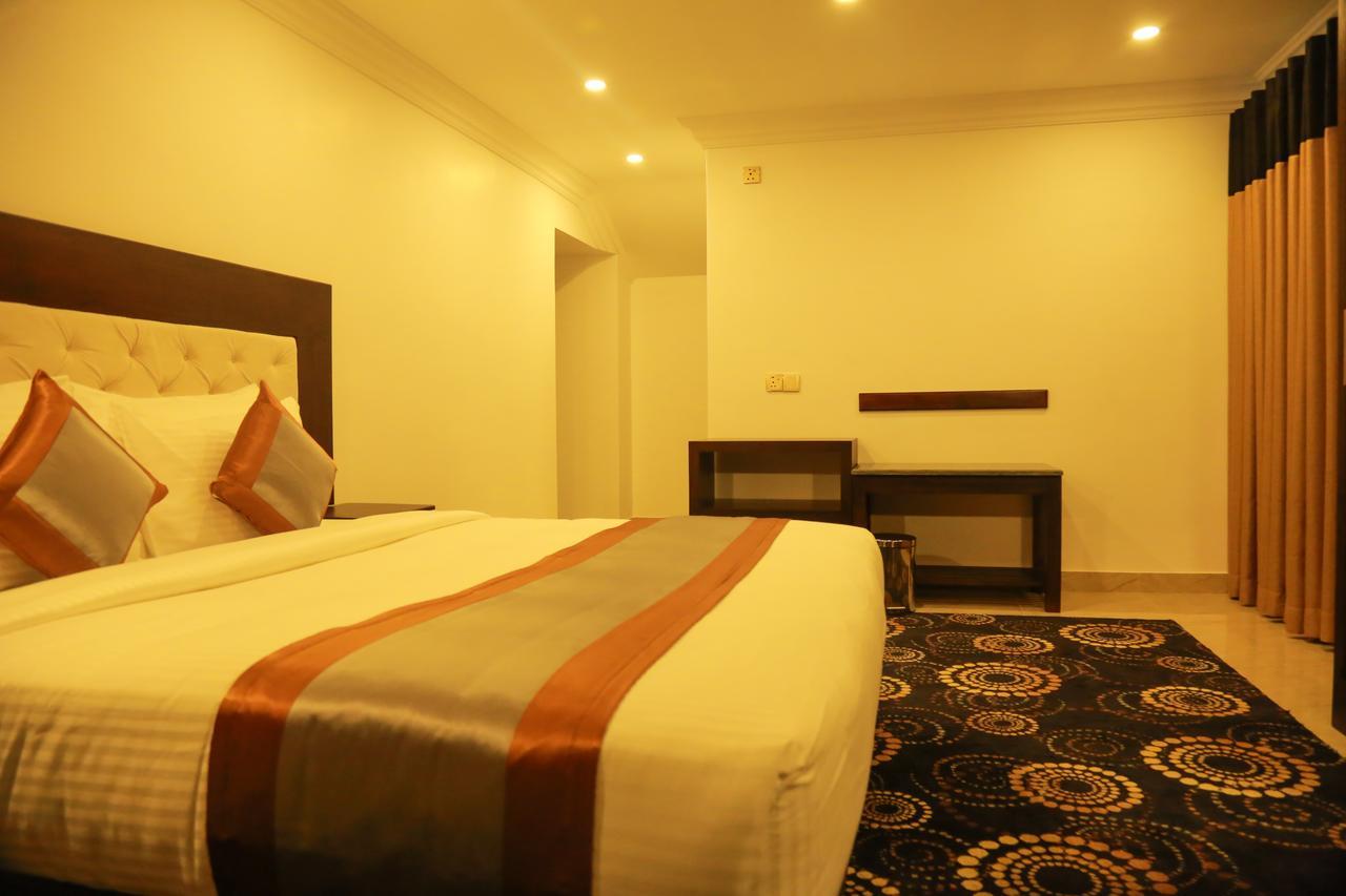 Galaxy Grand Hotel Nuwara Eliya Exterior foto